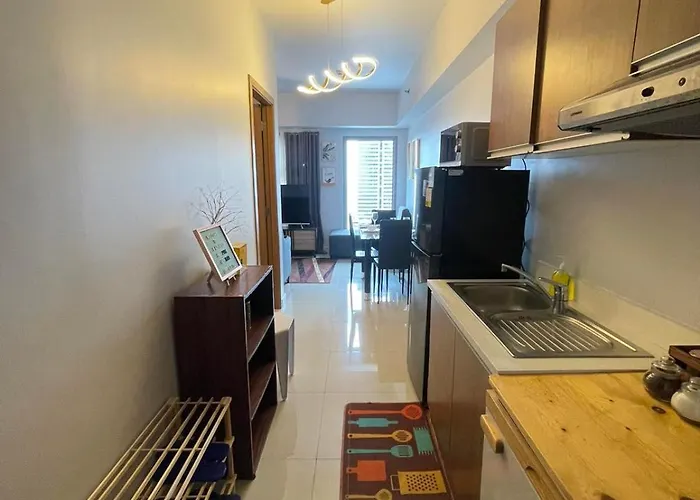 8 Adriatico 23 1 Bedroom With Balcony In Ermita Near Us Embassy And Saint Lukes Medical Extension Clinic Manille