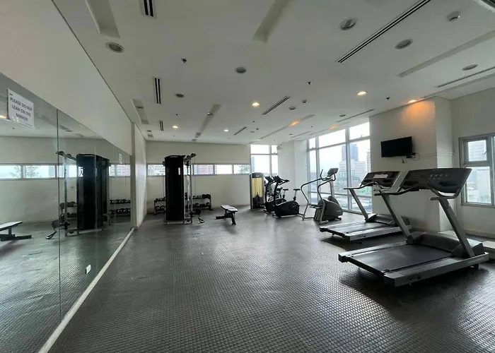8 Adriatico 23 1 Bedroom With Balcony In Ermita Near Us Embassy And Saint Lukes Medical Extension Clinic Appartement